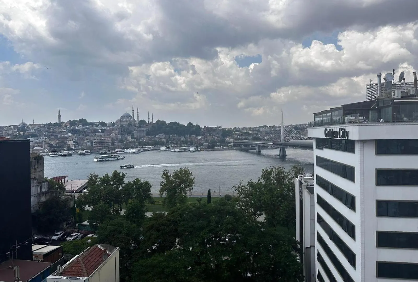 Karakoey Ultra Luxury Penthouse, 4Br,Sea View Apartment Istanbul